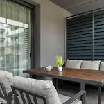 Klimatyzowany Stylowy Blisko Plazy Taras & Parking By Renters
