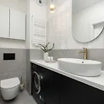 Apartmán Klimatyzowany Stylowy Blisko Plazy Taras & Parking By Renters Ustronie Morskie